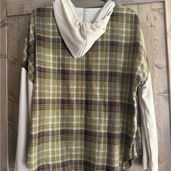 Boutique Green and Brown Plaid Hooded Shirt - Picture 3 of 3